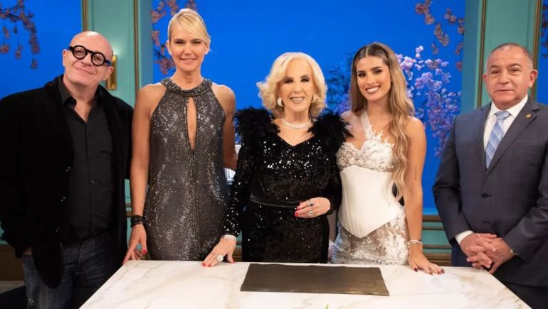 La incómoda charla entre Julieta Poggio y Valeria Mazza que desconcertó a Mirtha Legrand
