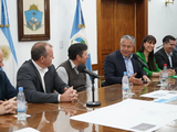 Figueroa anunció que Los Chihuidos tendrá energía las 24 horas gracias a red eléctrica y parque solar