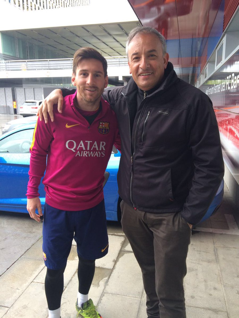 Rek trabaj&oacute; en Europa como corresponsal y supo entrevistar seguido a Messi en la &eacute;poca del Barsa.