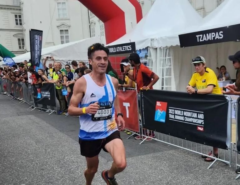 Carriqueo y Rebolledo hicieron historia en el Mundial de Montaña