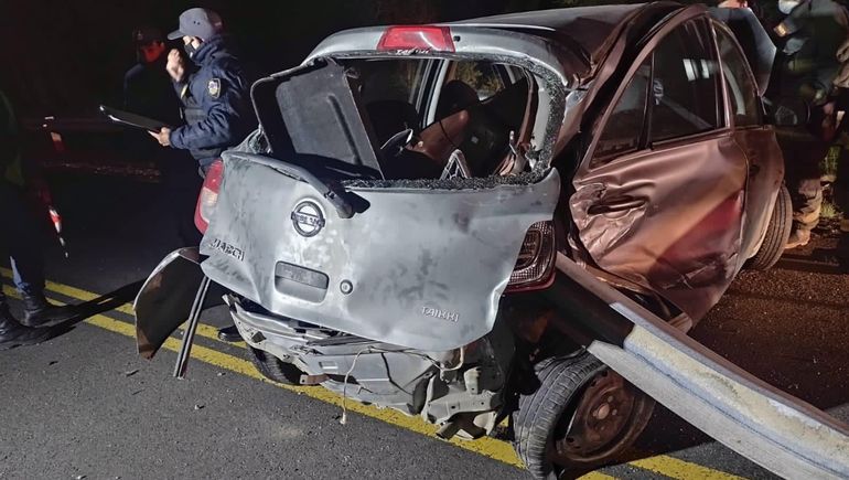 Borracho, chocó contra el guardarraíl y casi se mata