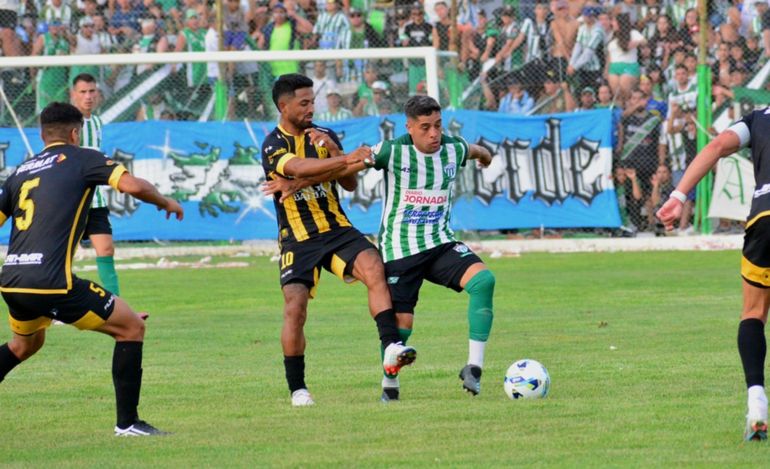 En el partido Germinal de Rawson-Olimpo empezó el incidente que finalizó en la casa del agredido Viera. En el partido Germinal de Rawson-Olimpo empezó el incidente que finalizó en la casa del agredido Viera.