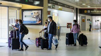 Quedan menos de 50 neuquinos varados en el exterior