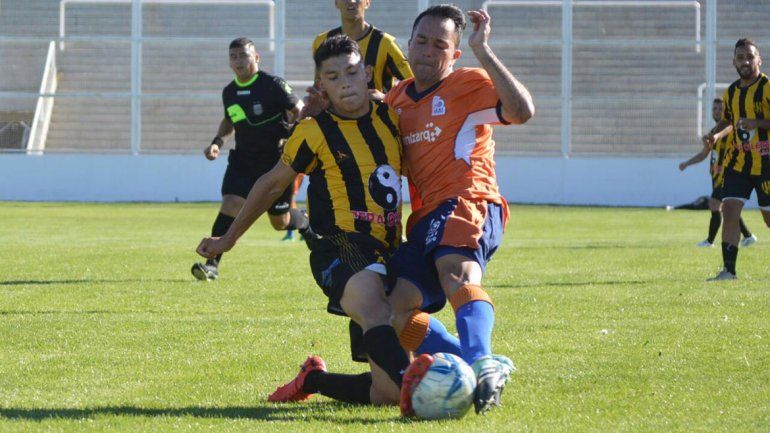 Pacífico, con un pie afuera y hoy juegan Maronese y Rincón