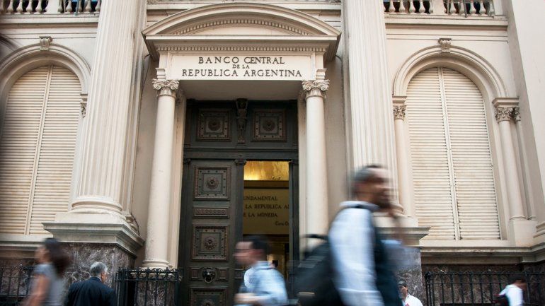 El Banco Central redujo su tasa de interés: quedó en 27,25%