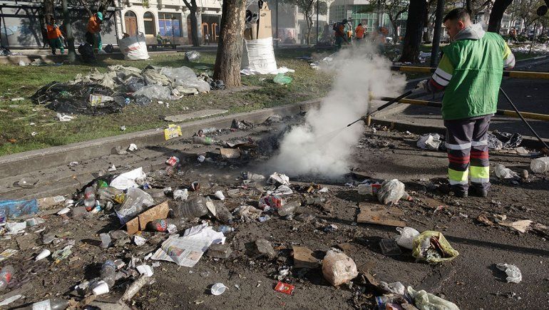 Levantaron el acampe en la 9 de Julio pero puede haber otro