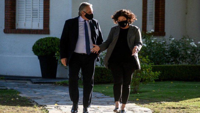 ¿Cuánta gente vacunada se contagió de COVID-19?