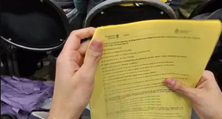 El operativo de seguridad para la prueba incluyó la prohibición de dispositivos electrónicos.