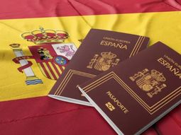 La nueva política migratoria de España beneficiará a mas de 40 mil argentinos. La nueva política migratoria de España beneficiará a mas de 40 mil argentinos.