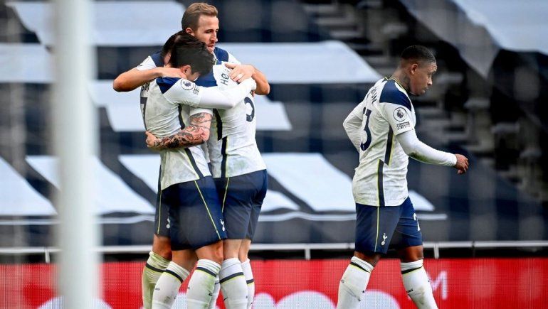 Tottenham goleó al Leeds 3-0 como local.