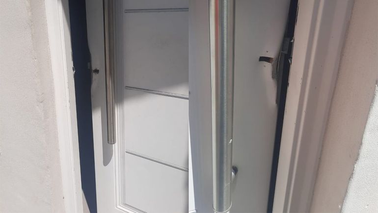 Aprovecharon un apagón y robaron dos departamentos