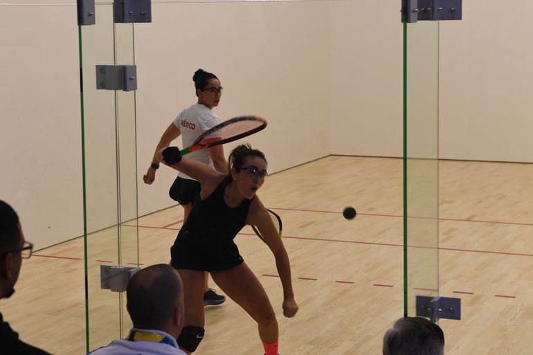 María José Vargas y Natalia Méndez ganaron la medalla de plata en racquetball. Foto: Sergio Dovio. María José Vargas y Natalia Méndez ganaron la medalla de plata en racquetball. Foto: Sergio Dovio.