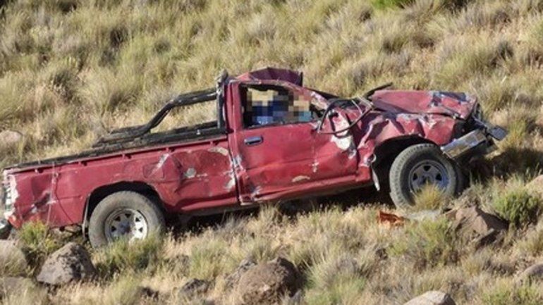 Una mujer de Vista Alegre murió en un vuelco cerca de Villa Pehuenia