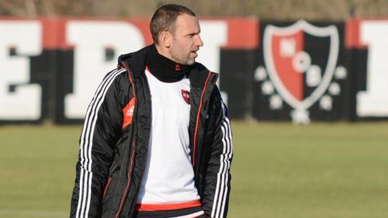 Lucas Bernardi necesita una reacción para no seguir cuestionado. Lucas Bernardi necesita una reacción para no seguir cuestionado.