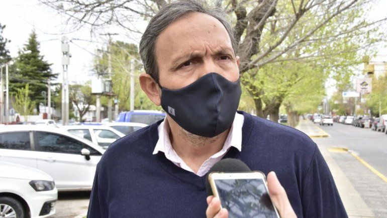 Mauro Espinosa, secretario de Transporte de Neuquén, anunció la eximición en el pago del estacionamiento medido.