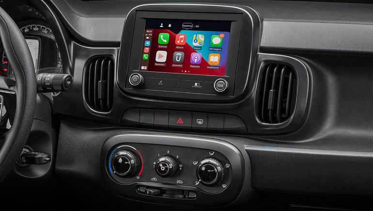 El Fiat Mobi viene equipado con un sistema multimedia que soporta Android Auto y Apple CarPlay. Foto: Stellantis El Fiat Mobi viene equipado con un sistema multimedia que soporta Android Auto y Apple CarPlay. Foto: Stellantis