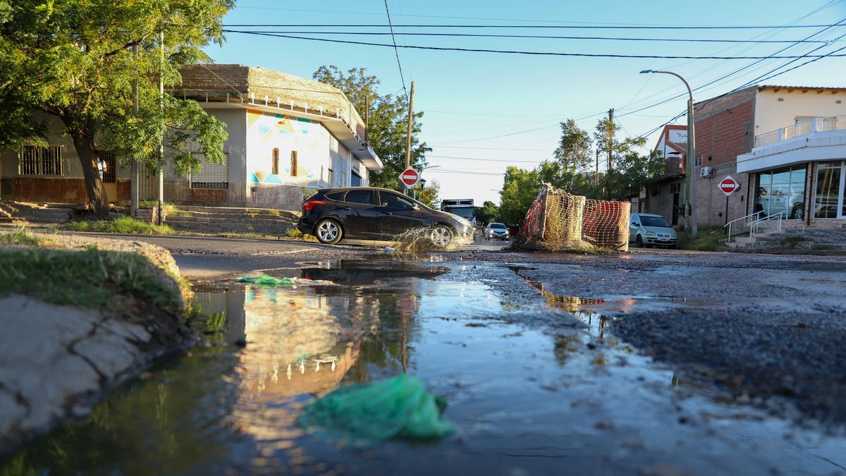 Vecinos denuncian foco infeccioso en la esquina de San Luis y Luis Beltrán
