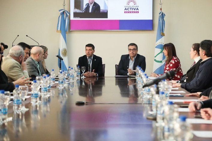 Koopmann lleva el debate de la reforma del Código Procesal Civil a toda la provincia