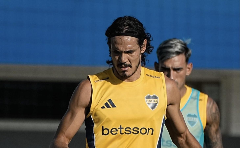 ¿Otra vez baja? Cavani encendió las alarmas en Boca nuevamente.