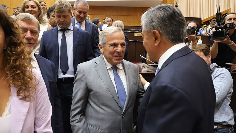 Jorge Sapag, exgobernador y primer gestor de Vaca Muerta de hace 15 años, donde hoy Rolando Figueroa cosecha los resultados. Jorge Sapag, exgobernador y primer gestor de Vaca Muerta de hace 15 años, donde hoy Rolando Figueroa cosecha los resultados.