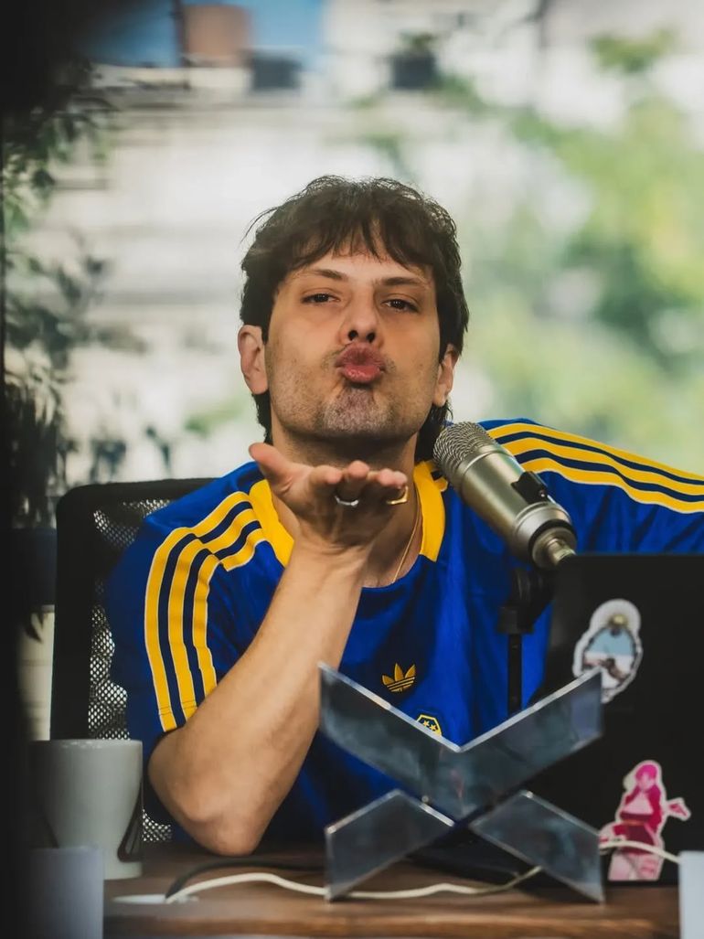 Desde Vorterix, Tomás Pergolini suele mostrar su pasión por Boca. Desde Vorterix, Tomás Pergolini suele mostrar su pasión por Boca.