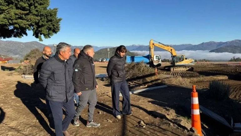 Figueroa reciorrió las obras que está haciendo la nueva concesionaria.