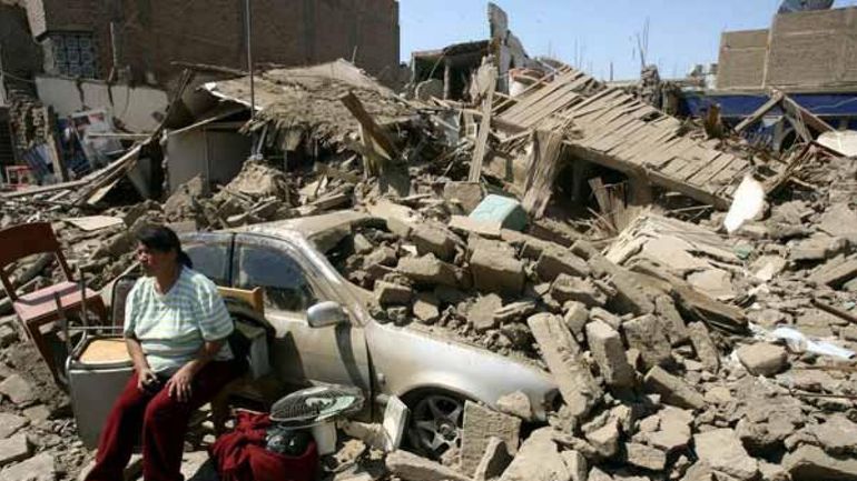 Perú: un sismo de 7,5 dejó heridos, muertos y destrozos