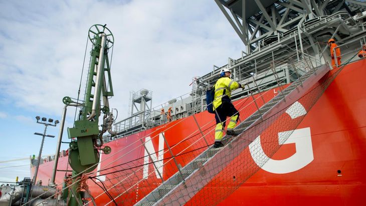 El GNL reconfigura el mapa laboral del petróleo y el gas a nivel mundial