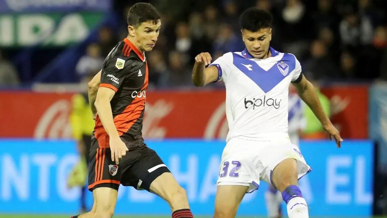 River recibe a Vélez.