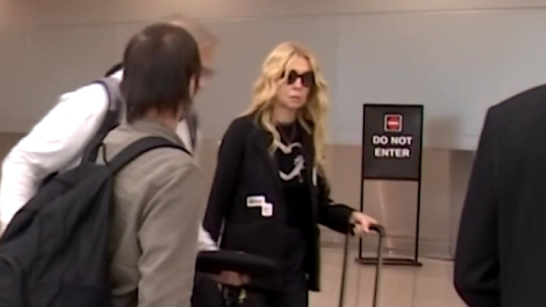 Así llegaba Cris Morena a Miami para despedir a su nieta Mila Yankelevich