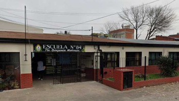 El violento episodio derivó en un paro y movilización para visibilizar la violencia en las escuelas. El violento episodio derivó en un paro y movilización para visibilizar la violencia en las escuelas.