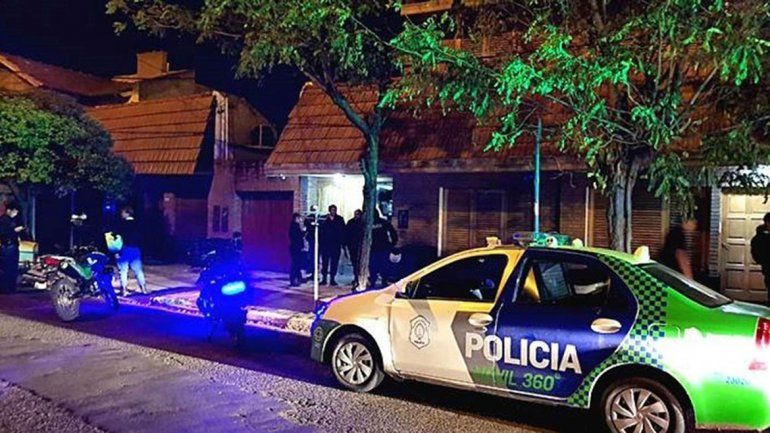 Suspenden a subcomisario por un escandaloso triángulo sexual