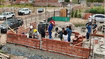 Las chicas albañiles: capacitan a mujeres para trabajar en la construcción Las chicas albañiles: capacitan a mujeres para trabajar en la construcción