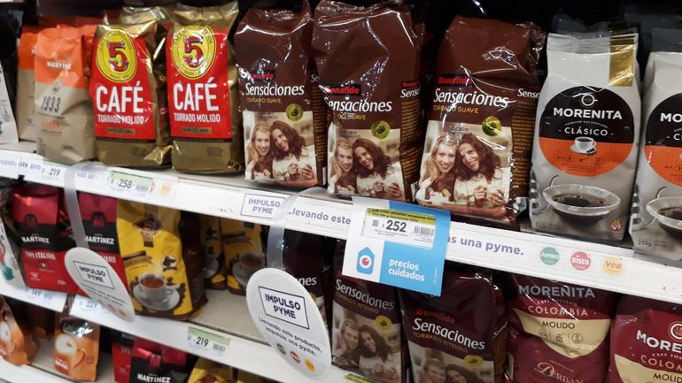 Entre los productos que llegarán a las góndolas de los supermercados locales se encuentra el cafe, será importado desde Italia. Foto: LMN. Entre los productos que llegarán a las góndolas de los supermercados locales se encuentra el cafe, será importado desde Italia. Foto: LMN.