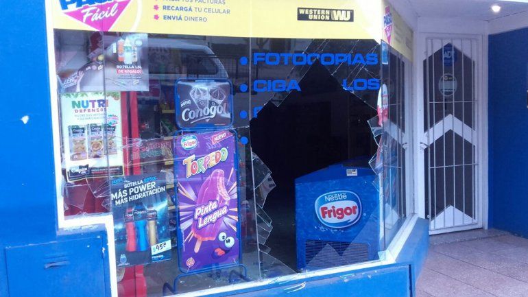 Detuvieron a dos ladrones que intentaron robar un kiosco en pleno centro