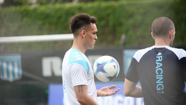 El delantero se calzó los botines y estaría en los cuartos de la Copa.