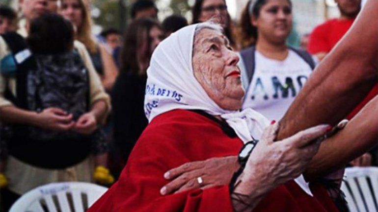 Hebe: Para vivir tranquilo hay que apagar la tele y quemar Clarín