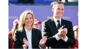 la infanta cristina lleva a la monarquia a la justicia la infanta cristina lleva a la monarquia a la justicia