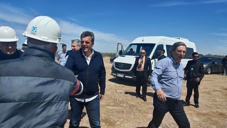 Sergio Massa visitó Mendoza y habló con los productores regionales. Allí tiró contra Javier Milei y Patricia Bullrich. Foto: Télam.