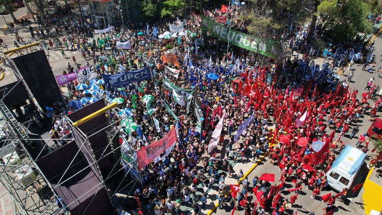 Paro Del 24: En 33 Fotos, El Color Y El Fervor De La Marcha En Neuquén