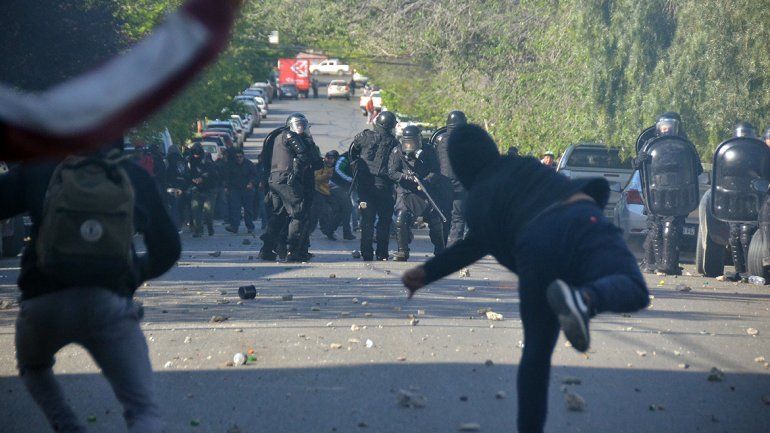 Le rompieron el auto y llegó a una mediación con ATE