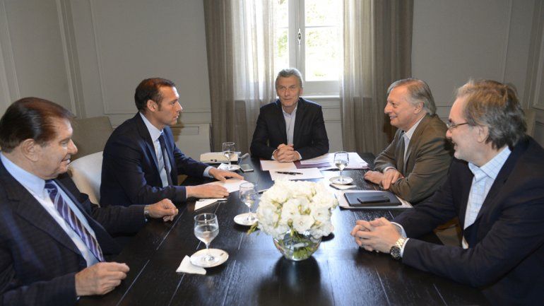 Gutiérrez defendió ante Macri el precio del barril criollo