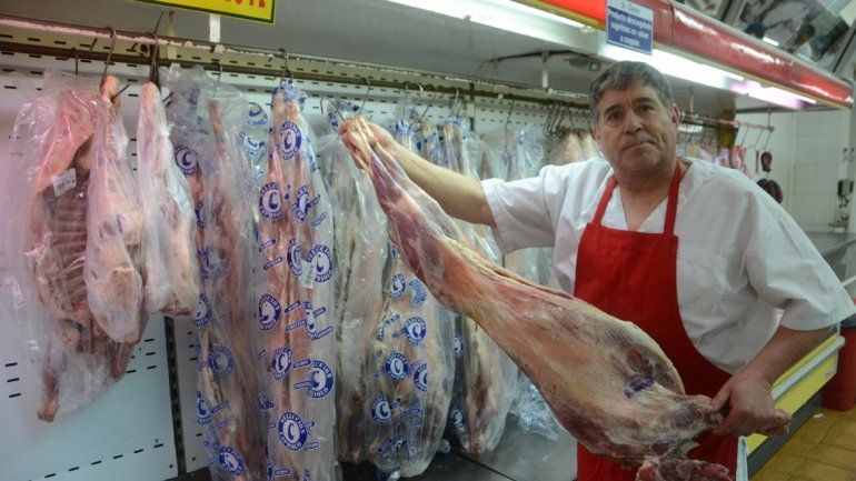 Comer un chivito cuesta un 30% más que el año pasado
