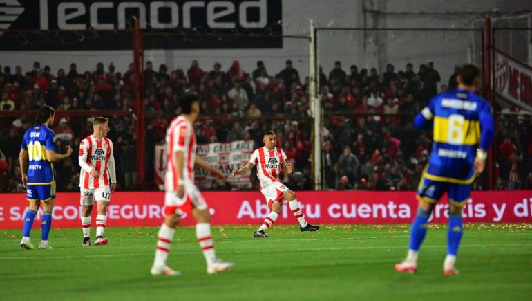 Boca disputó un partido complicado en Córdoba.