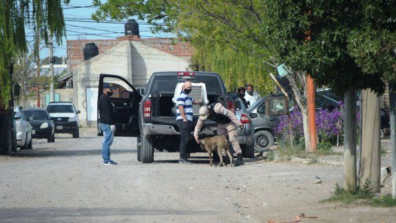 Un perro de Prefectura entrenado para detectar drogas trabaj&oacute; en San Antonio.&nbsp;