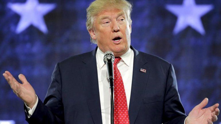 Trump firmó la orden ejecutiva para construir el muro con México