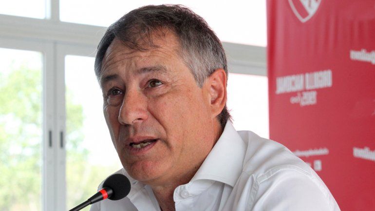 Ariel Holan exigió más transparencia en la programación de partidos.