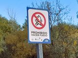 Los carteles son claros en la Isla Jordán, pero muchos no hacen caso