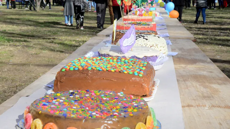Neuquén realizará una torta de 100 metros por el Día de las Infancias