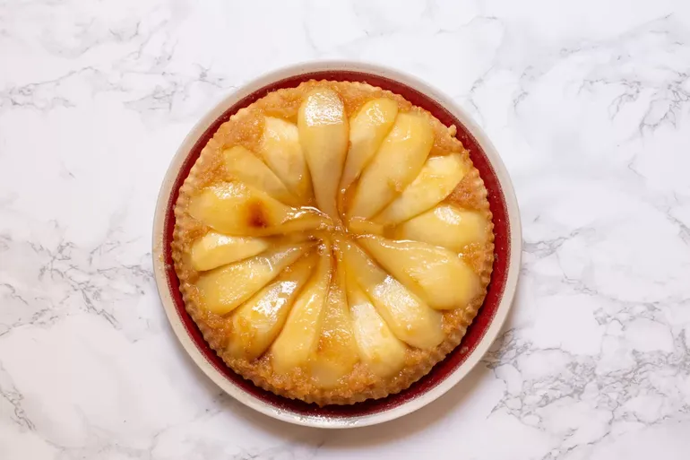 Tarta tatín de peras, receta irresistible. Tarta tatín de peras, receta irresistible.
